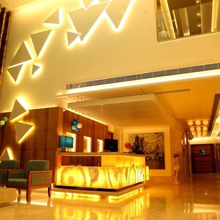 Kvm Hotels Srirangam Tiruchirappalli Luaran gambar